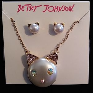BETSEY JOHNSON CAT SET